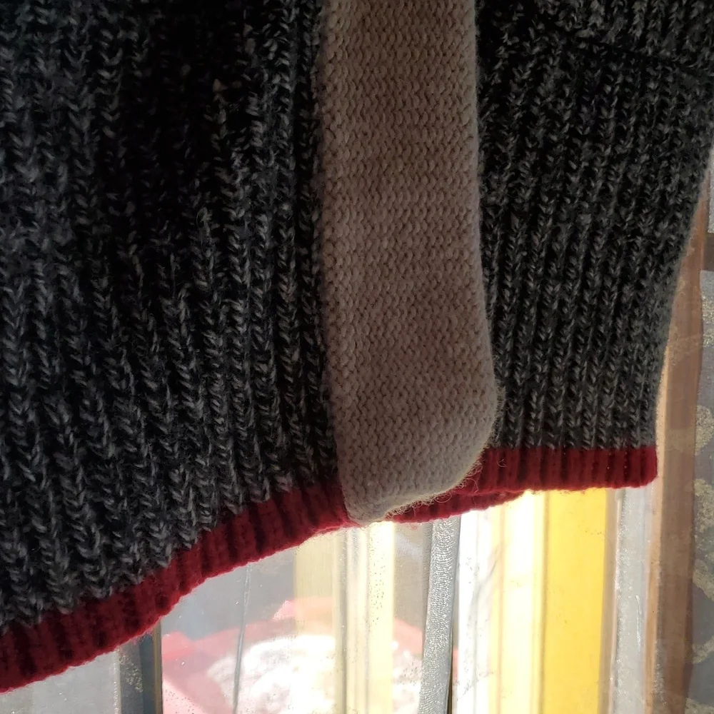 🍁🌲Rare Roots Toggle Cardigan - Picture 5 of 12